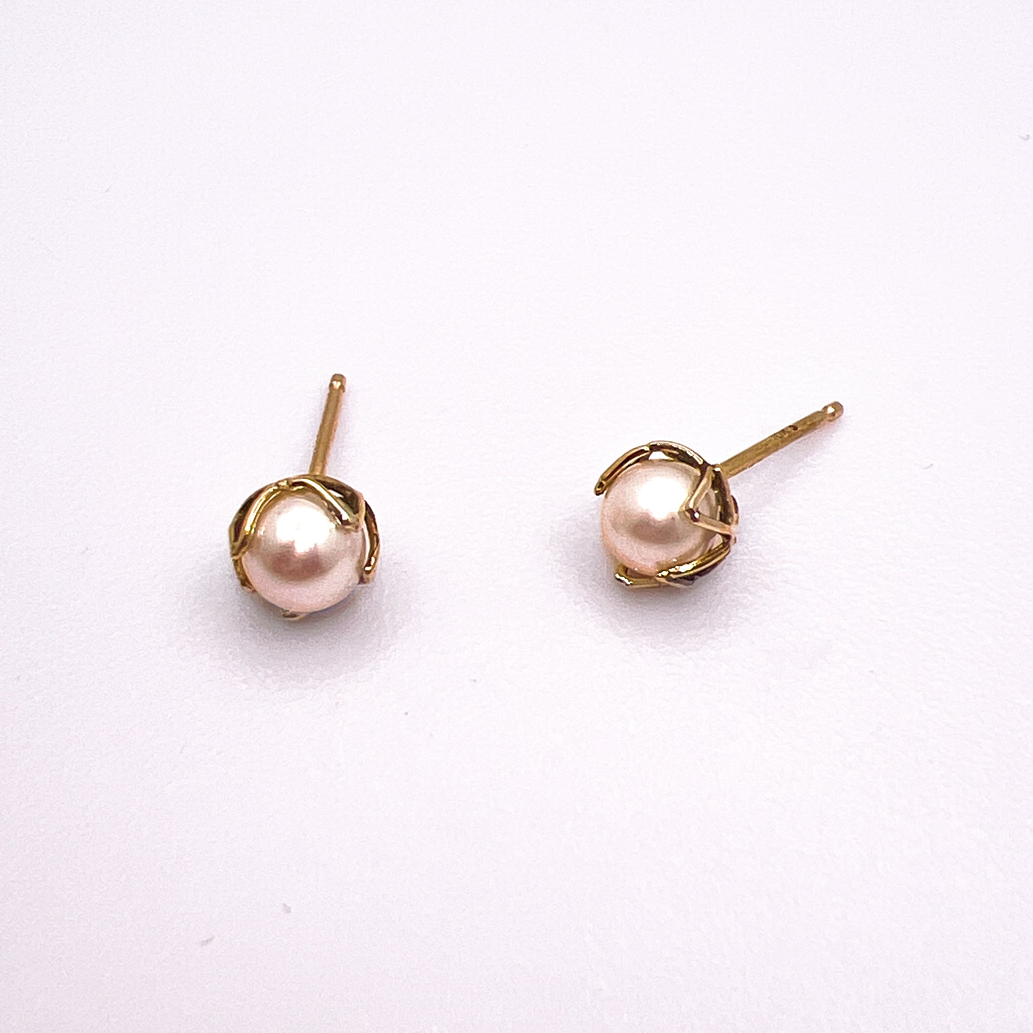 Stud Pearl Earrings